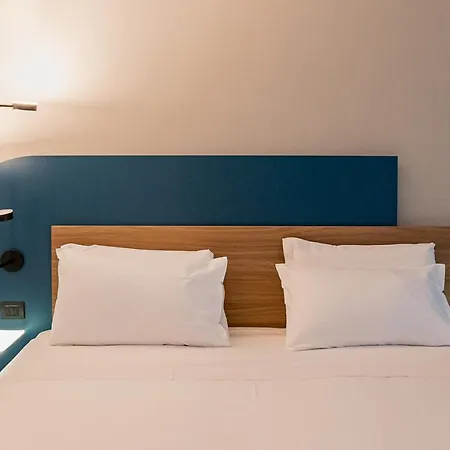 Hotel Belstay Venezia Mestre 4*