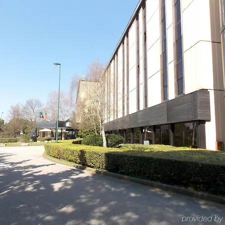 Belstay Venezia Mestre 4* מרגרה
