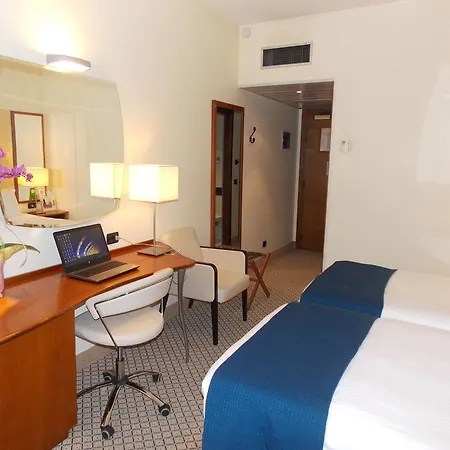 Belstay Venezia Mestre 4* מרגרה